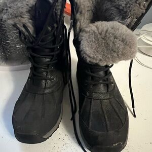 UGG boots sz 8.5